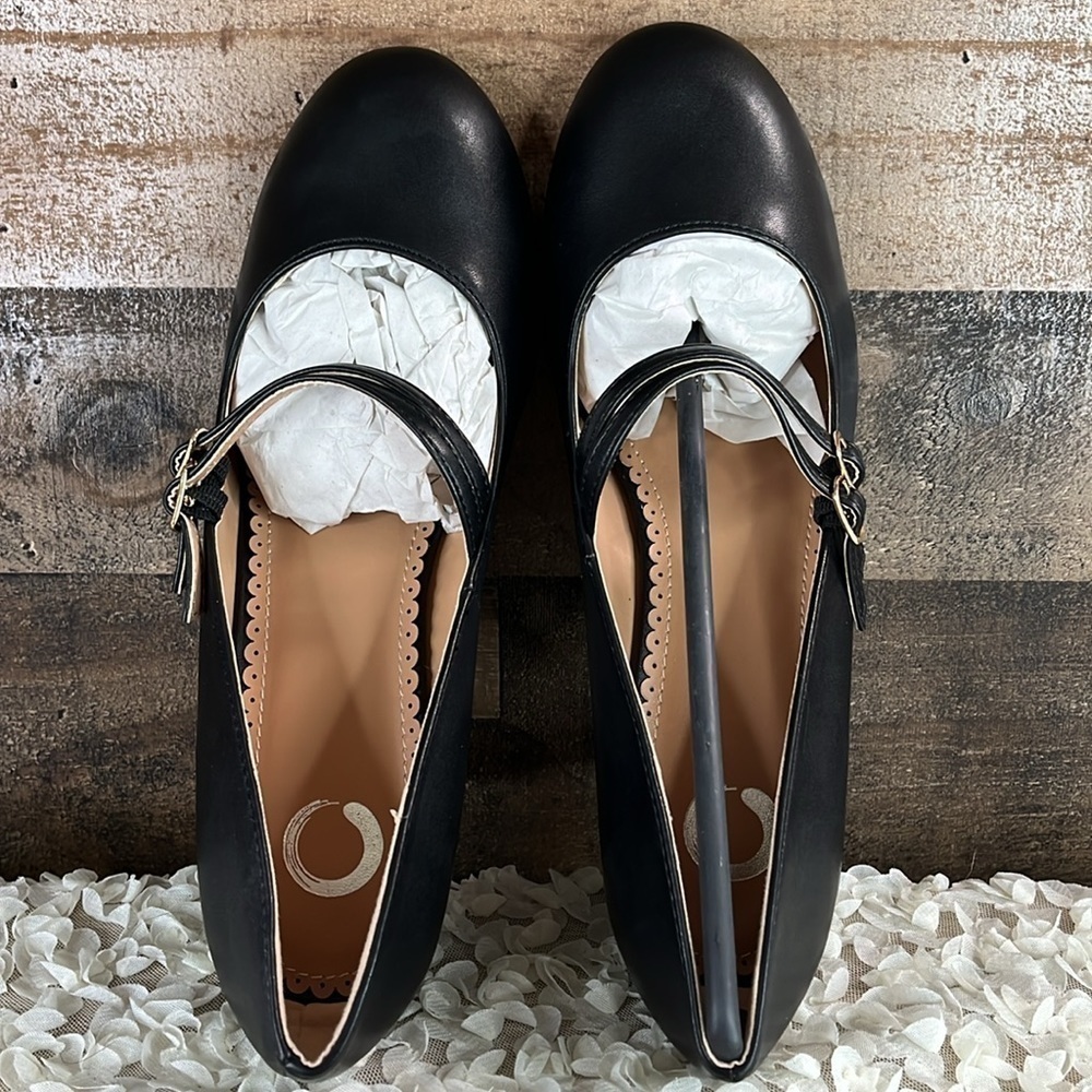 JOURNEE COLLECTION Windy Mary Jane Pumps Black - Size 10 - Picture 10 of 10